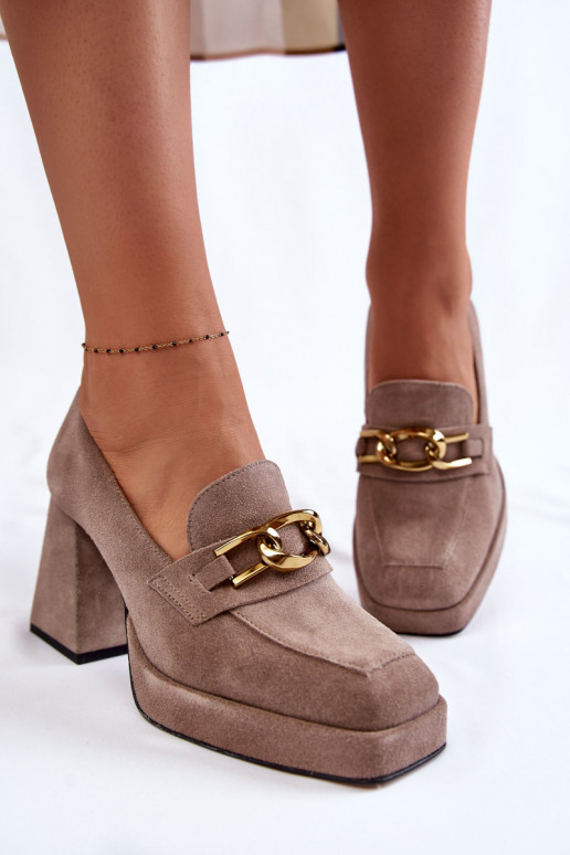 Suede Pumps With A Decorative Chain Laura Messi Light Brown