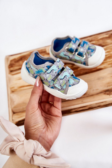 Children's Sneakers...