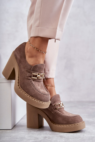 Suede shoes on a massive post Beige Jaime 2