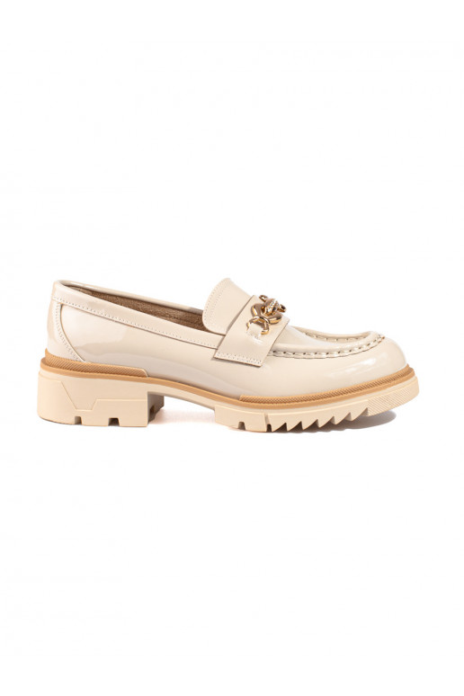 With lacquer effect beige shoes  Shelovet