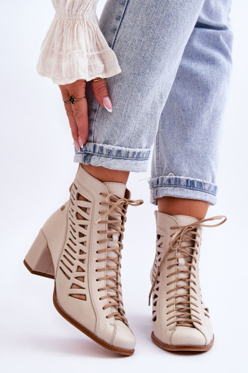 Dramblio kaulo spalvos...