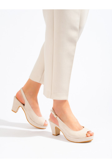 Sandals of suede with a...