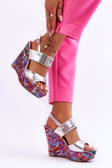Women's Wedge Sandals... 2