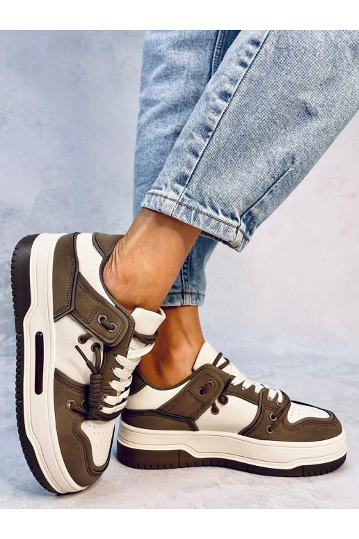 Sneakers modelio batai paaukštintu... Sneakers modelio batai paaukštintu...