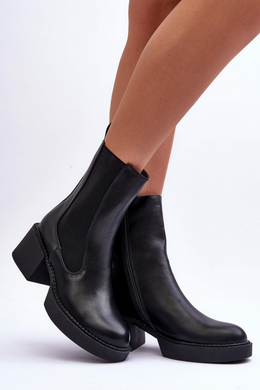 Women's Ankle Boots on Chunky Heel... Women's Ankle Boots on Chunky Heel...
