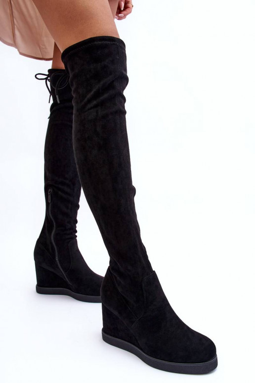 Suede Musketeer Boots on Platforms... Suede Musketeer Boots on Platforms...