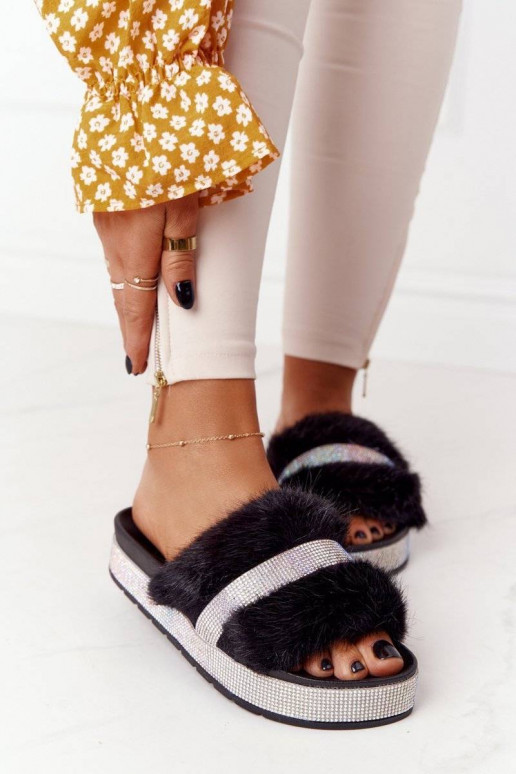 Platform Slippers With Fur And Cubic... Platform Slippers With Fur And Cubic...