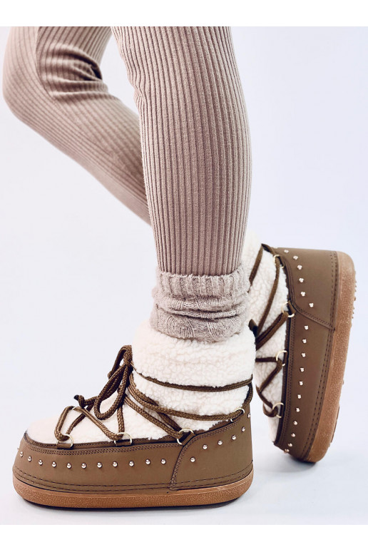 Women's snow boots with sheepskin... Women's snow boots with sheepskin...