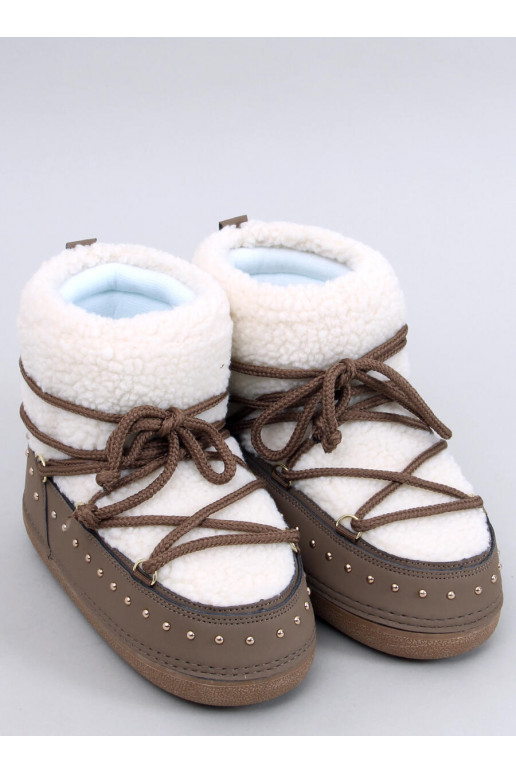 Women's snow boots with sheepskin... Women's snow boots with sheepskin...