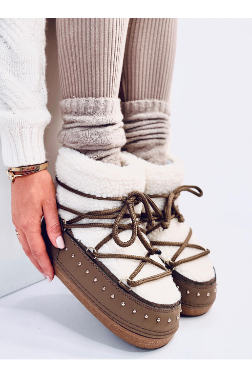 Women's snow boots with sheepskin... Women's snow boots with sheepskin...
