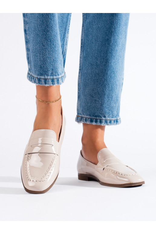 Lakuoti moteriški mokasinai smėlio... Lakuoti moteriški mokasinai smėlio...