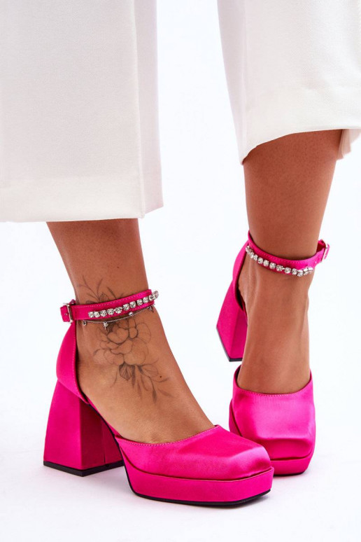 Fashionable Pumps On Massive Heels... Fashionable Pumps On Massive Heels...