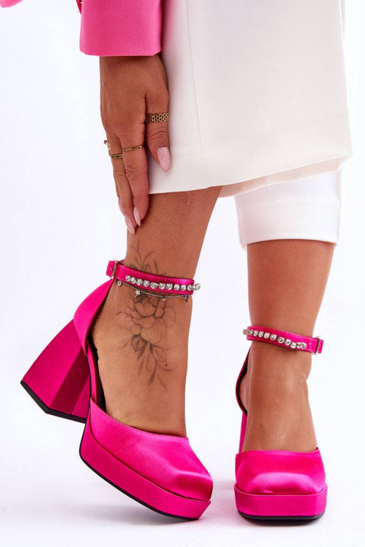Fashionable Pumps On Massive Heels... Fashionable Pumps On Massive Heels...