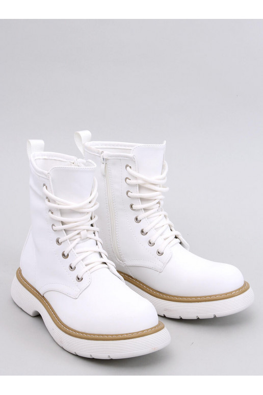 Boots  PEDDY WHITE