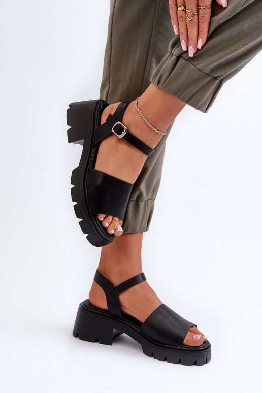 Women's sandals on chunky heel black... Women's sandals on chunky heel black...