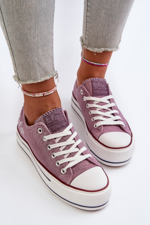 Women's sneakers on a thick sole Lee... Women's sneakers on a thick sole Lee...