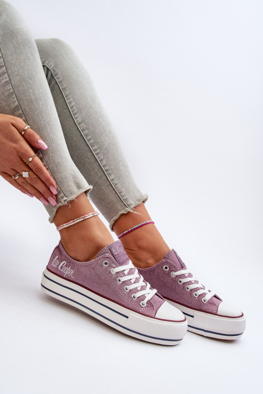 Women's sneakers on a thick sole Lee... Women's sneakers on a thick sole Lee...