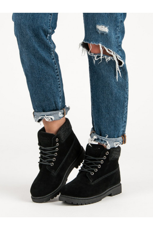 Juodos spalvos aulinukai Juodos spalvos aulinukai