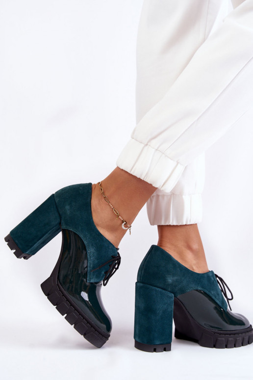 Fashionable suede and lacquered boots... Fashionable suede and lacquered boots...