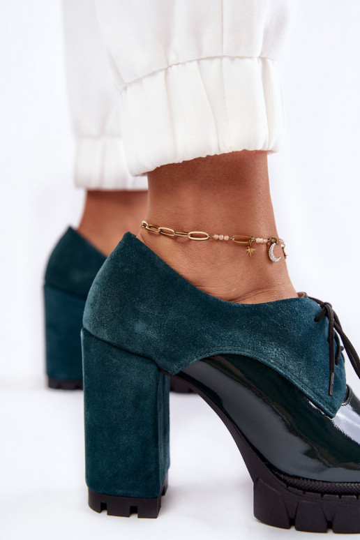 Fashionable suede and lacquered boots... Fashionable suede and lacquered boots...