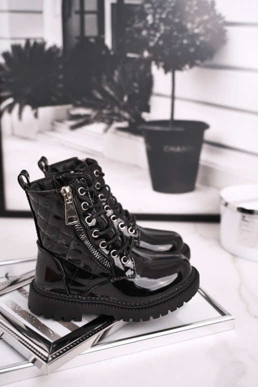 Black lacquered women's boots Black lacquered women's boots