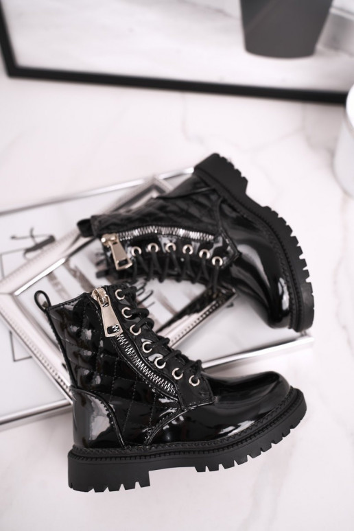 Black lacquered women's boots Black lacquered women's boots