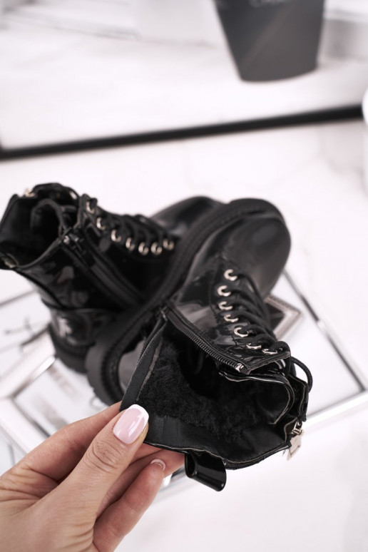 Black lacquered women's boots Black lacquered women's boots