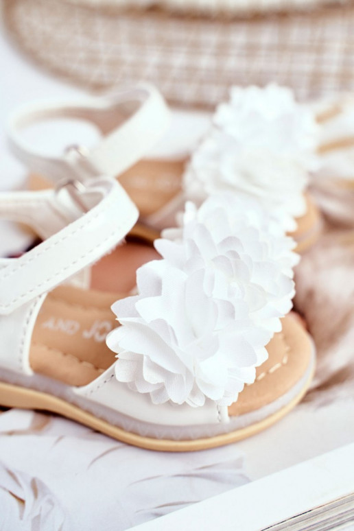 Sandals for children with flowers in... Sandals for children with flowers in...
