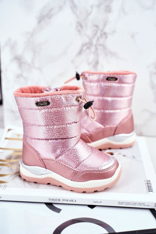 Children's snow boots in pink color Children's snow boots in pink color