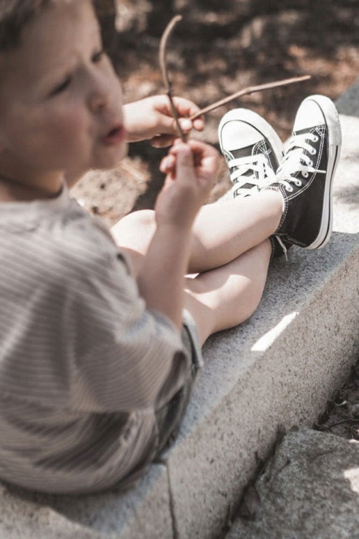 Vaikiški batai su auliuku juodos spalvos Vaikiški batai su auliuku juodos spalvos