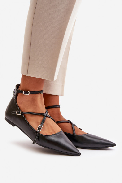   Z Noskami  I Przeplatającymi Się Paskami  Violra