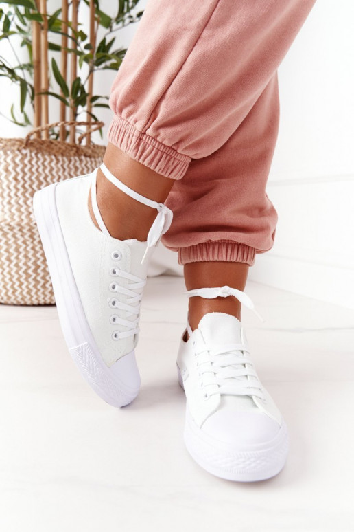 Classic Women's Sneakers White Omerta