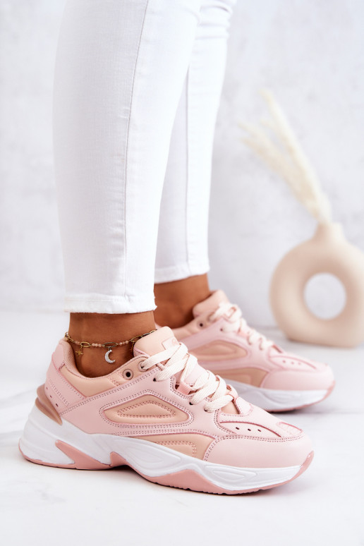 Women's sports shoes tied with pink Hassie Women's sports shoes tied with pink Hassie