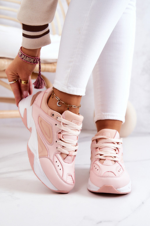Women's sports shoes tied with pink Hassie Women's sports shoes tied with pink Hassie