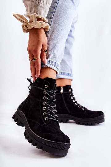     Z Przeszyciami  Layden