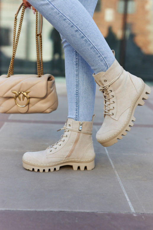 Z Przeszyciami  Layden     Z Przeszyciami  Layden