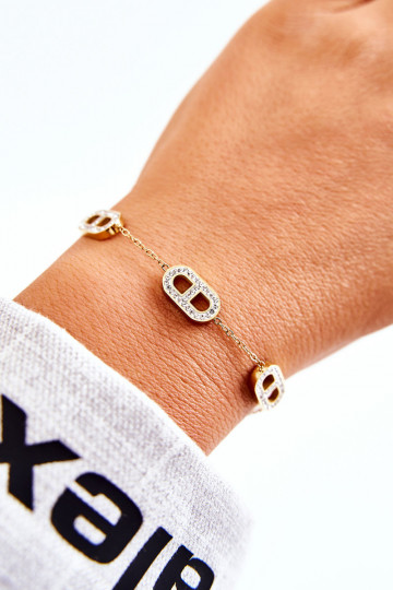 Bracelet On A Thick Chain Gold 2