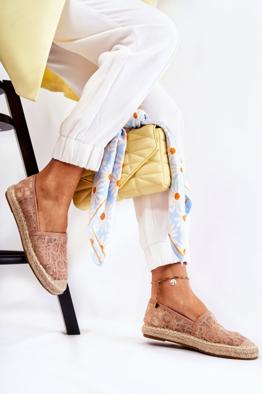 Nude Catris     Nude Catris