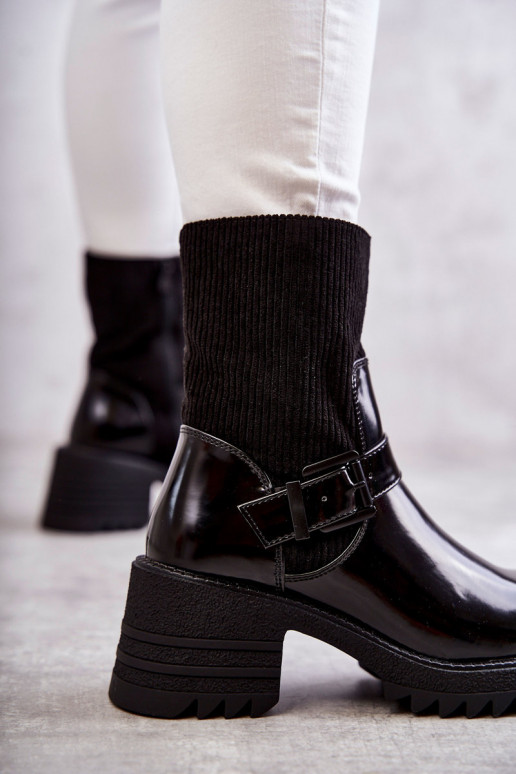 Women's Warm Boots On A Chunky Heel Black Marinela