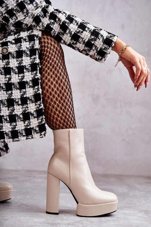 Smooth Leather Booties On A Bar Beige Kaysa Smooth Leather Booties On A Bar Beige Kaysa