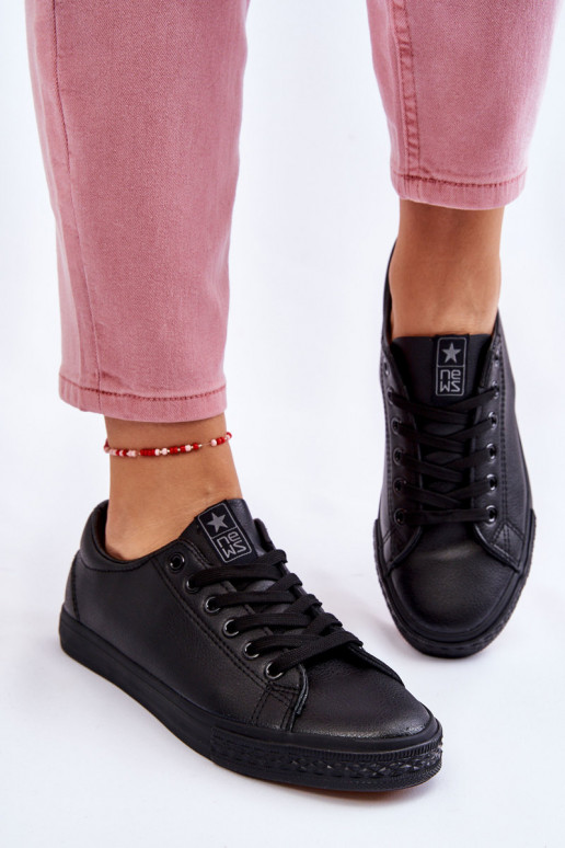 Women's Classic Leather Sneakers Black Misima