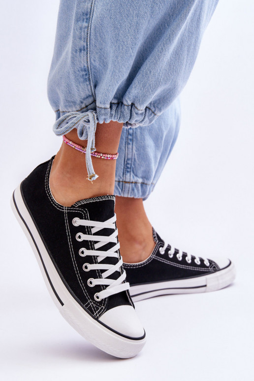 Classic Low Women's Sneakers Black Vegas
