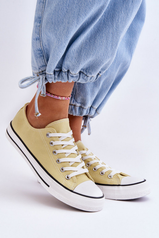 Classic Low Women's Sneakers Yellow Vegas Classic Low Women's Sneakers Yellow Vegas