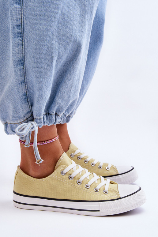 Classic Low Women's Sneakers Yellow Vegas Classic Low Women's Sneakers Yellow Vegas