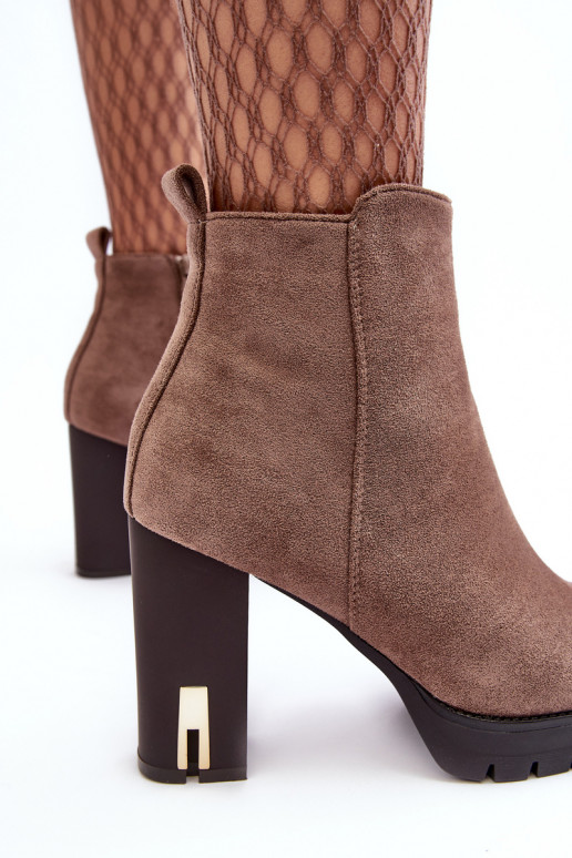 Suede Classic Boots On Heel Brown Amy Suede Classic Boots On Heel Brown Amy