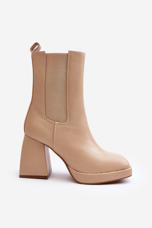 Women's boots with a platform in beige color Stelares