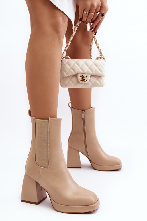 Women's boots with a platform in beige color Stelares
