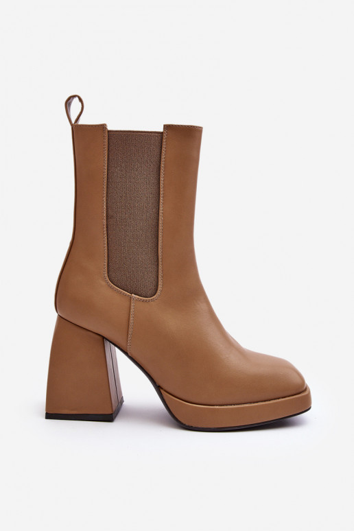 Women's boots with a platform in brown color Stelares Women's boots with a platform in brown color Stelares