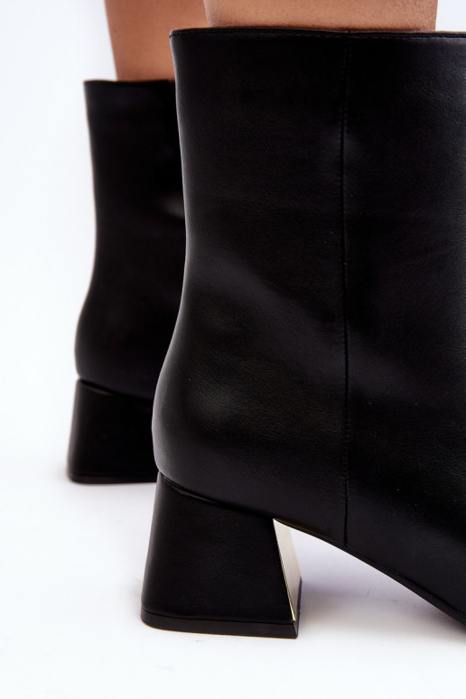 Ankle boots with heels with ornaments in black Adinah Ankle boots with heels with ornaments in black Adinah