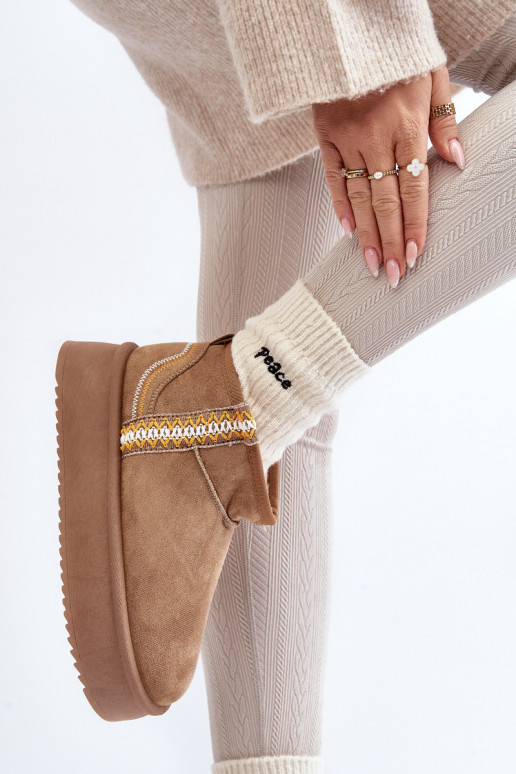 Snow boots on platform with light brown pattern Udra Snow boots on platform with light brown pattern Udra